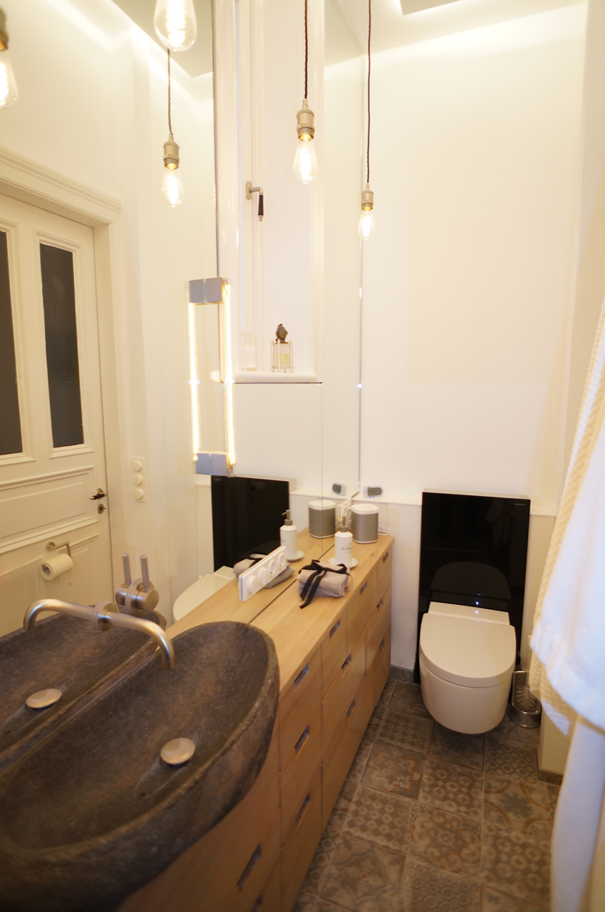 Spiegel für das Badezimmer oder WC mit EasyMirror